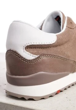 Lloyd EAST - Sneaker Low - Braun -Lloyd 5fed32d1754d402c8259614cae93d4e8