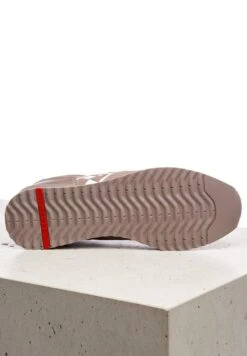 Lloyd EAST - Sneaker Low - Braun -Lloyd 790409be2adc44e0bfc9e7f8d5704765