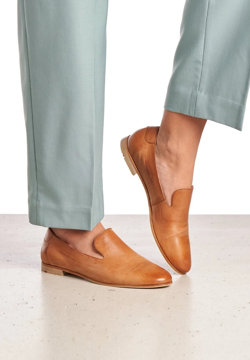 Lloyd Slipper - Braun 3 Lloyd Slipper - Braun